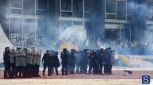 Golpistas invadem Congresso, STF e Palácio do Planalto