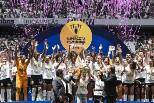 Supercopa do Brasil de futebol feminino 2024 : Corinthians derrota Cruzeiro e conquista tri campeonato