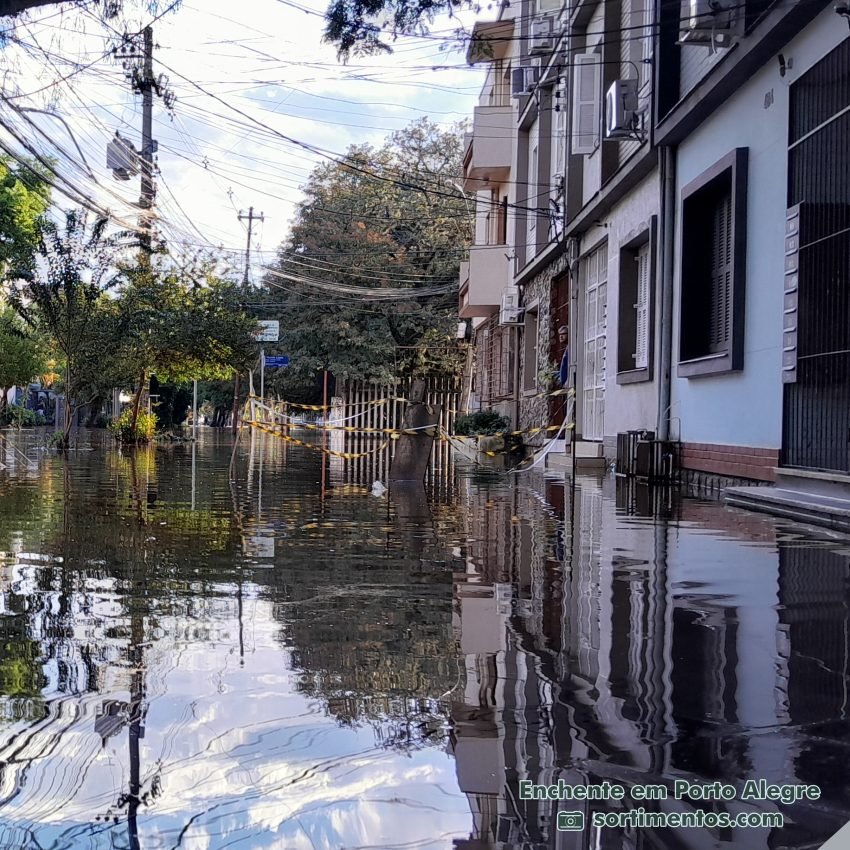 Enchente Bairro Menino Deus em Porto Alegre - Sortimento Enchente do Guaíba