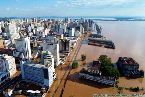 Enchente Centro Histórico de Porto Alegre - sortimento.com.br Enchente do Guaíba