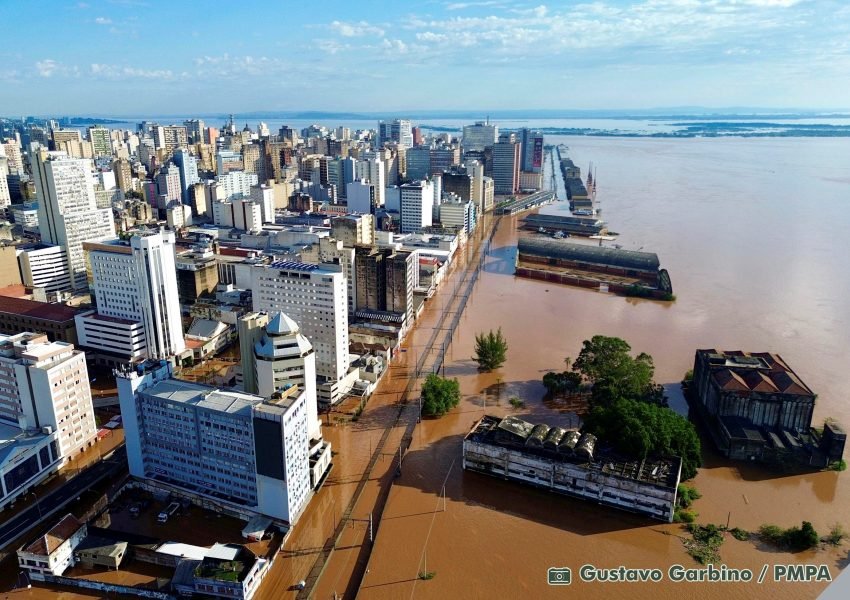 Enchente Centro Histórico de Porto Alegre - sortimento.com.br Enchente do Guaíba