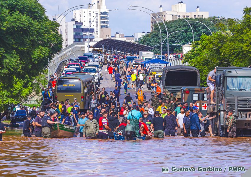 Enchente Centro Histórico de Porto Alegre - sortimento.com.br Enchente do Guaíba