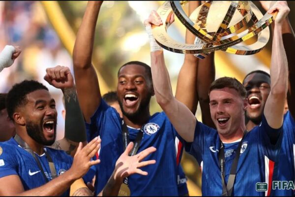 Chelsea derrota PSG e conquista título da Copa do Mundo de Clubes da FIFA