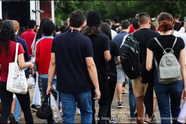 Renegociação de dívidas do Fundo de Financiamento Estudantil – FIES começa em novembro/25 Fundo de Financiamento Estudantil - FIES - sortimento.com.br