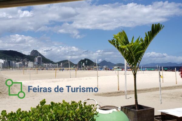 Turismo no Rio de Janeiro : expectativa de 2 milhões de turistas estrangeiros em 2025 Turismo no Rio de Janeiro - Praia de Copacabana no Rio de Janeiro - sortimento.com.br