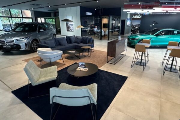 Grupo Top Car inaugura nova concessionária BMW em Chapecó com presenças vips Top Car concessionária BMW em Chapecó / SC - Sortimento.com.br