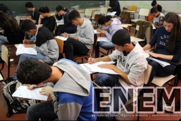 Exame Nacional do Ensino Médio - Enem 2025 : conheça as regras para a prova de redação