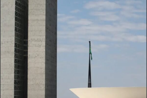 Câmara dos Deputados aprova projeto de lei que estabelece regras mais rígidas para o devedor contumaz