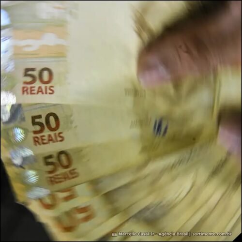 Governo Federal confirma salário mínimo de R$ 1.621 em 2026