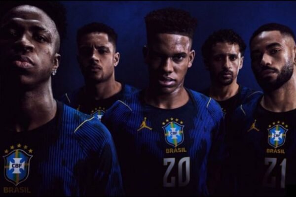 Camisa 2 da Seleção Brasileira - Sortimento Futebol