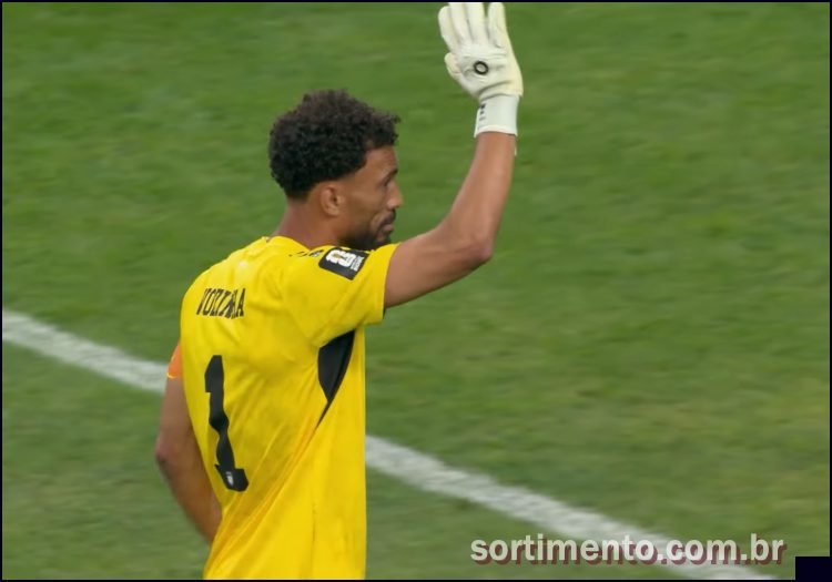 Goleiro Vozinha da seleção do Cabo Verde