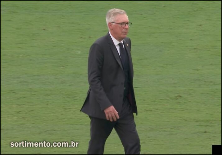 Carlo Ancelotti fracassou na Copa do Mundo